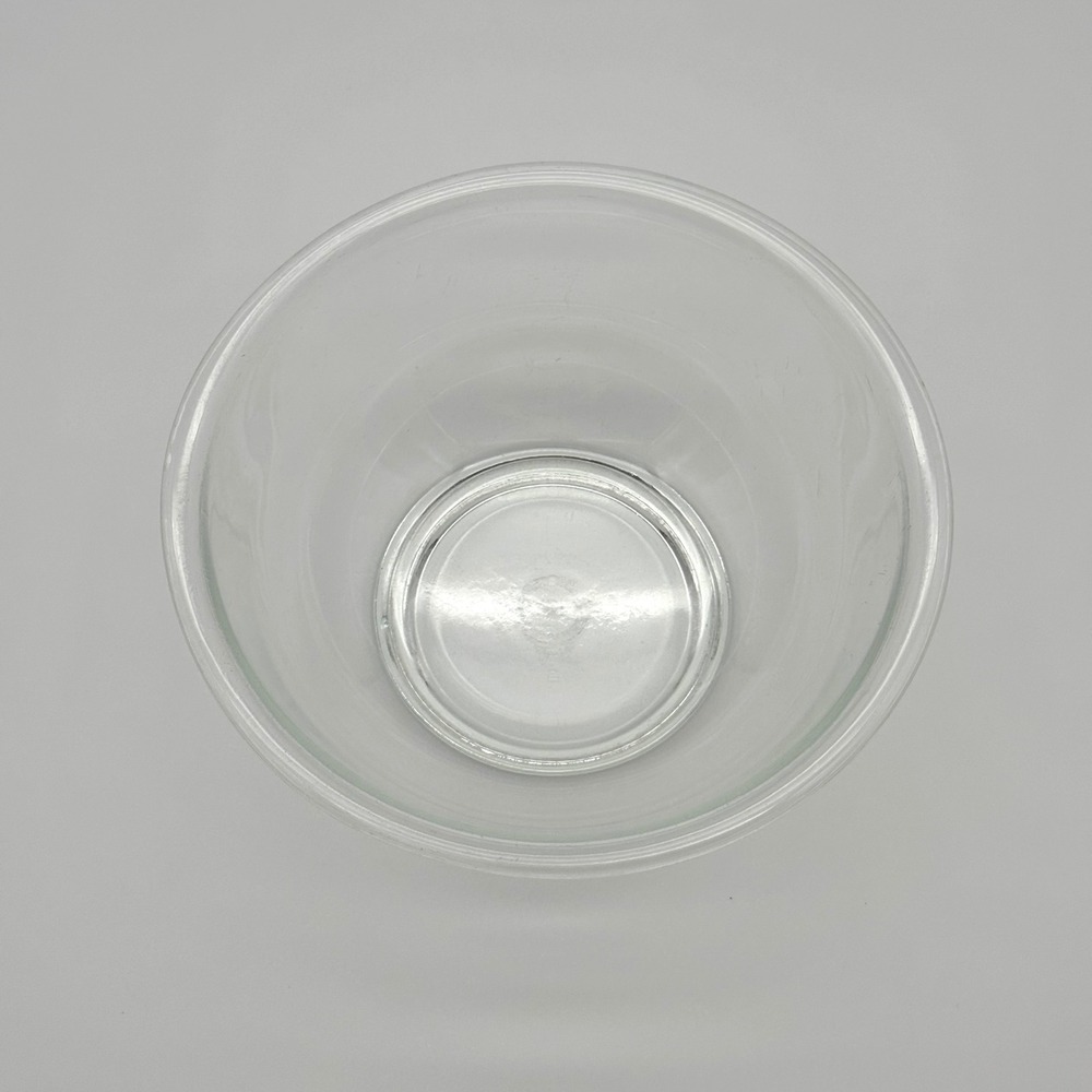 Pyrex 323 Mixing Bowl Pre-1950s TM Reg 1.5 Quart 8 Inch Clear USA - Picture 2 of 4